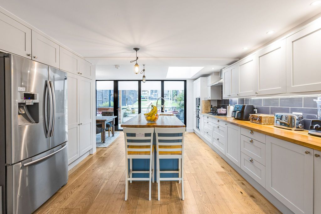 Property photo 3 of 17 Photograph 46