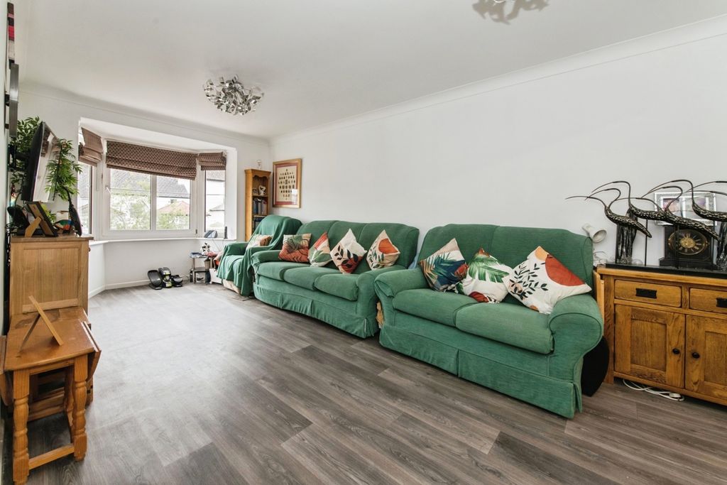 Property photo 3 of 16 Pbox-Img.Jpg