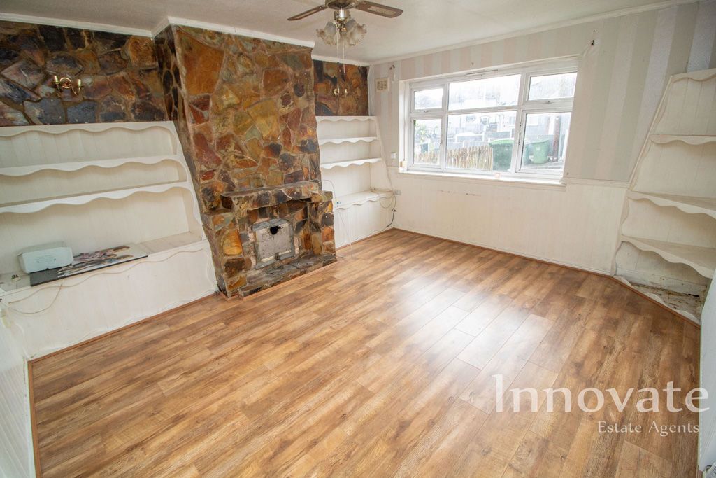 Property photo 2 of 10 Photo 3