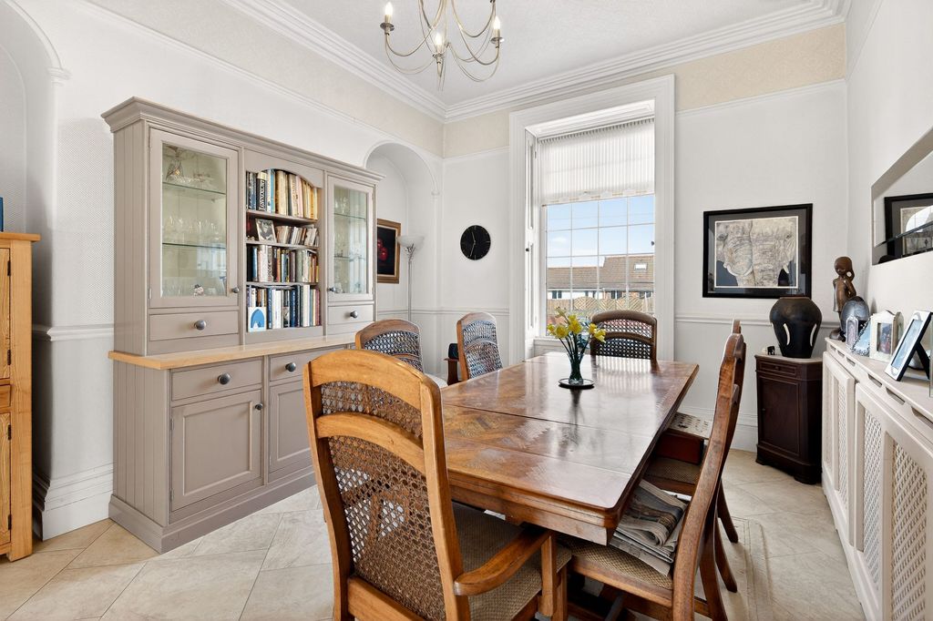 Property photo 3 of 22