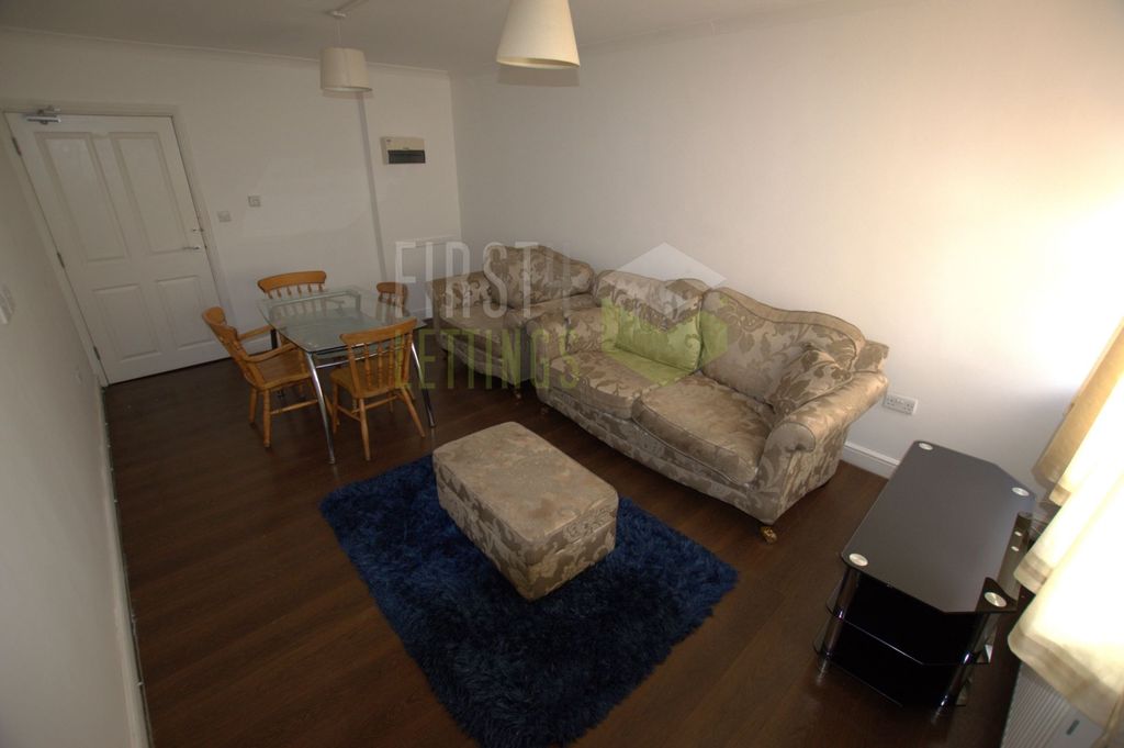 Property photo 2 of 11 Photo 1