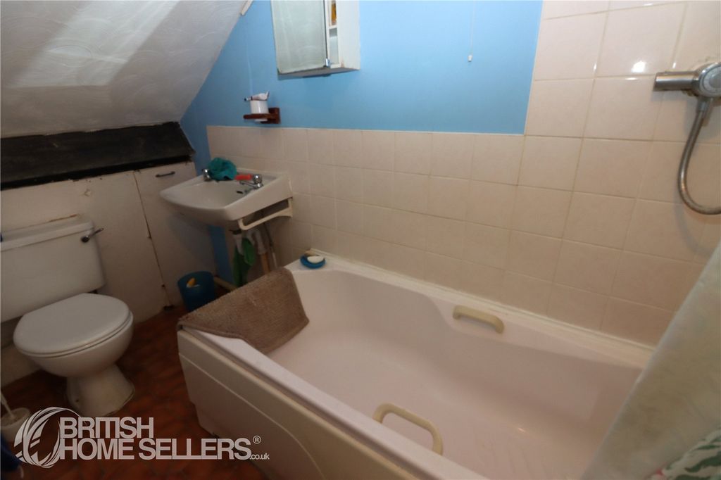Additional image 12 of 11 bed end terrace house for saleWakeham, Portland, Dorset DT5