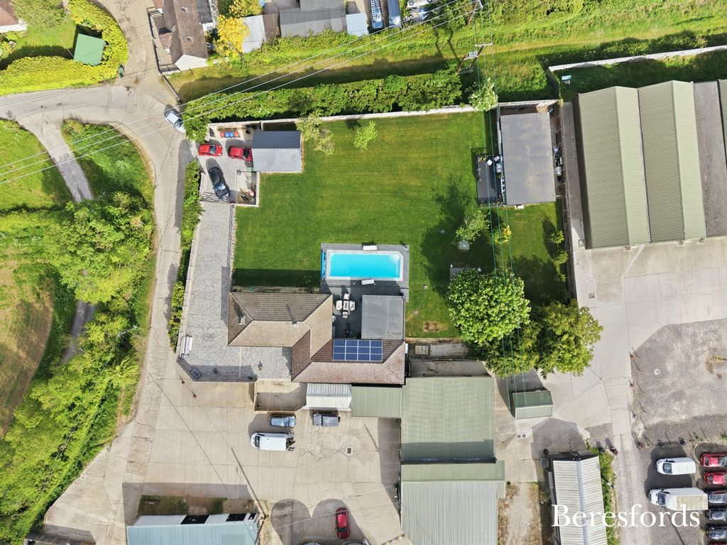 Additional image 5 of 4 bed bungalow for saleBraintree Green, Rayne CM77