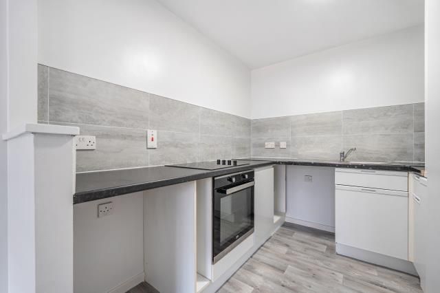 Property photo 2 of 15 Kitchen