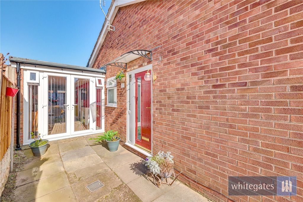 Property photo 2 of 24 Picture No. 30