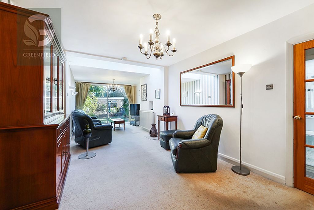 Property photo 2 of 16 Riverholme Drive, West Ewell, Epsom, Surrey, Kt19 9Tg