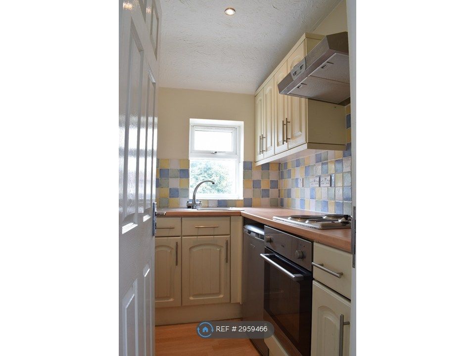 Property photo 3 of 5