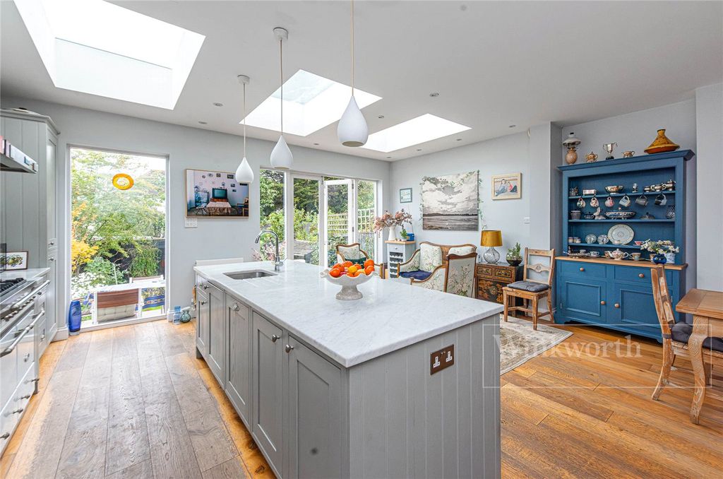 Property photo 1 of 14 Picture No. 08