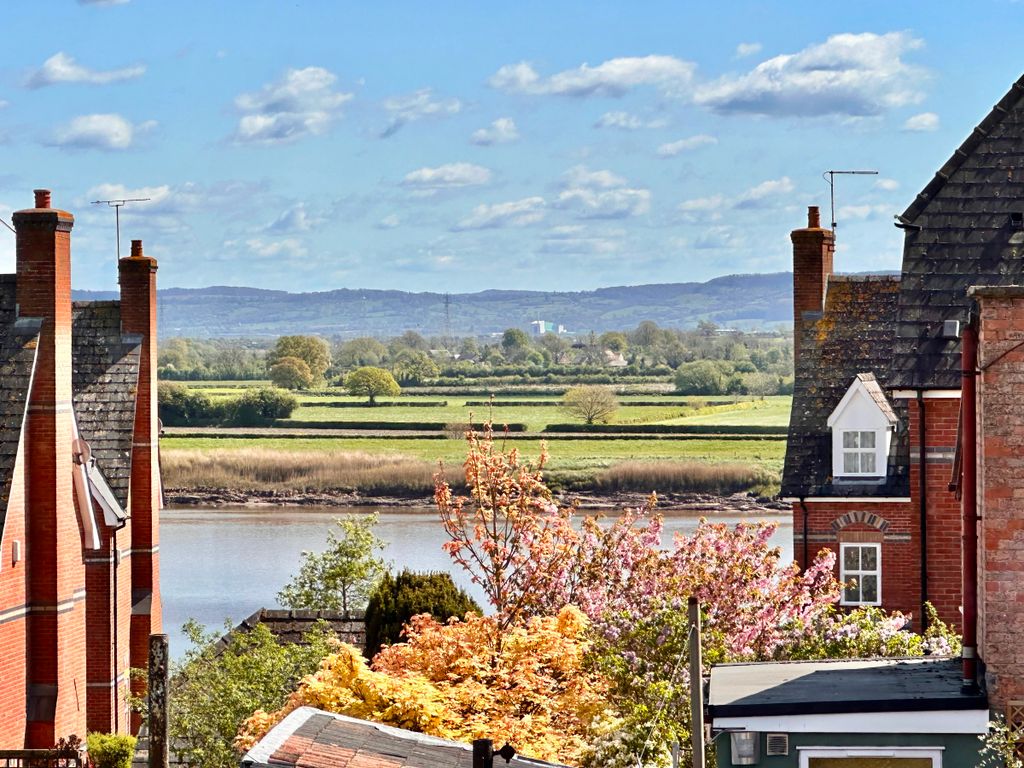 Property photo 3 of 21