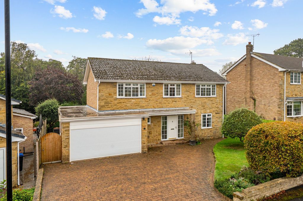 Property photo 1 of 22