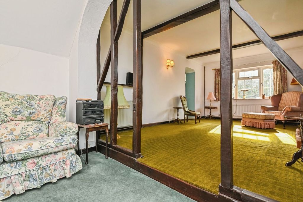 Property photo 3 of 35