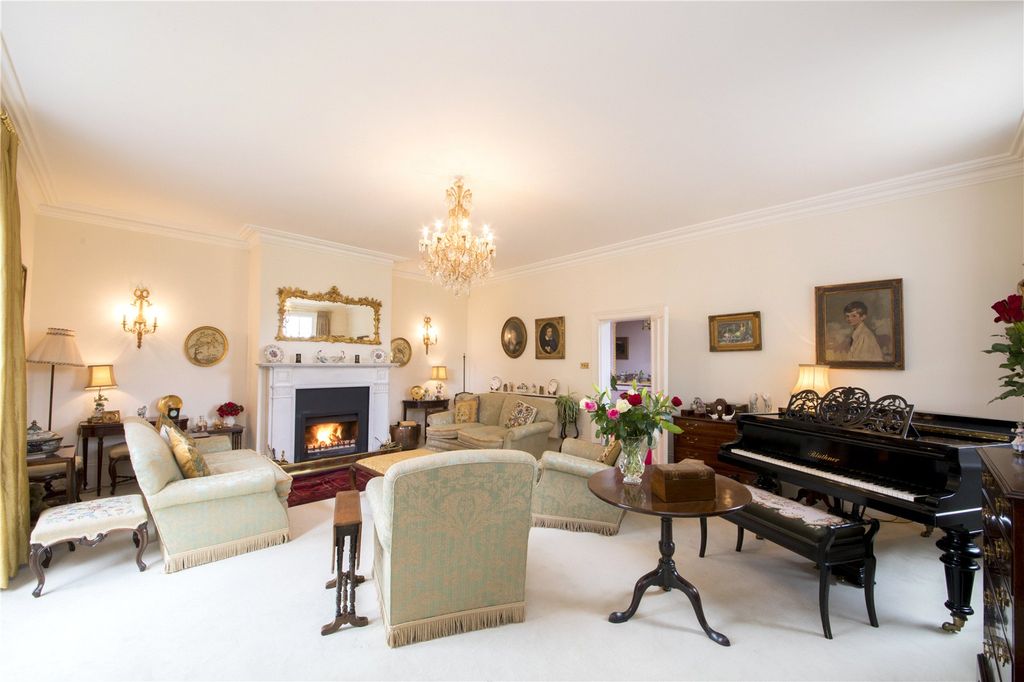 Property photo 3 of 22 Drawing Room