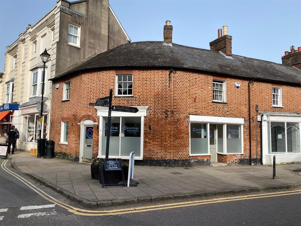 Property photo 3 of 11 External 4.Jpg