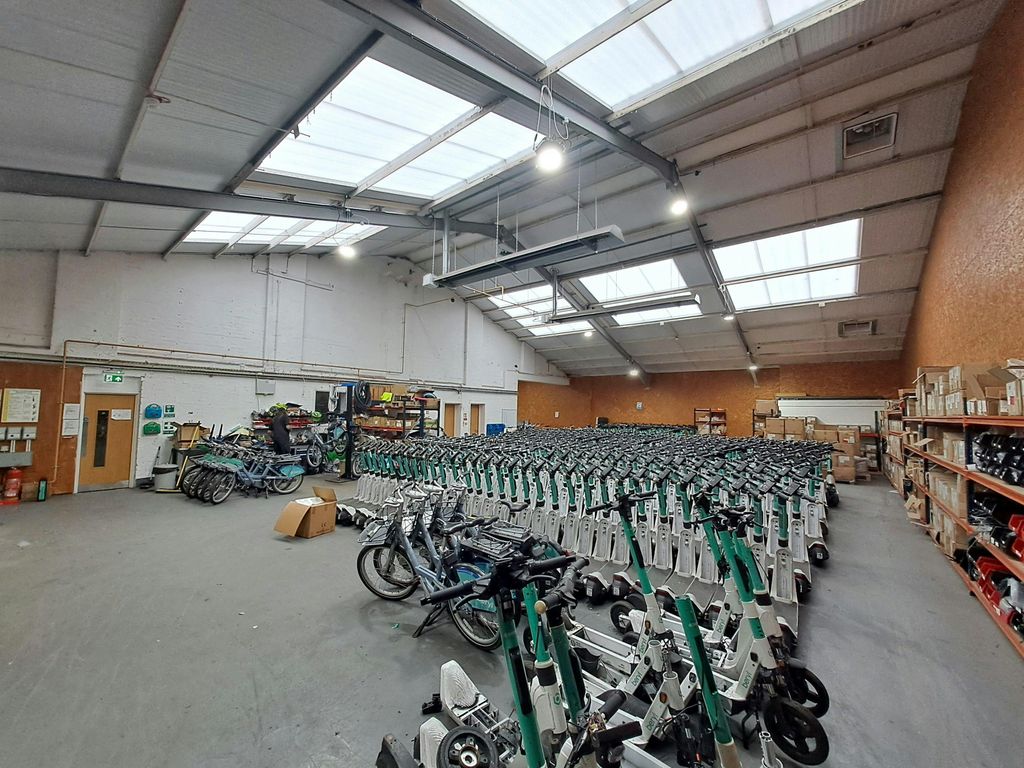 Property photo 2 of 10 1000019108.Jpg