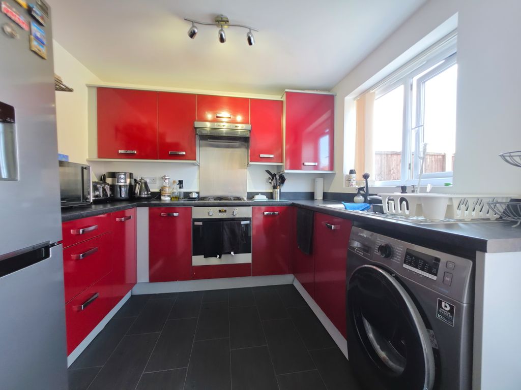 Property photo 3 of 33