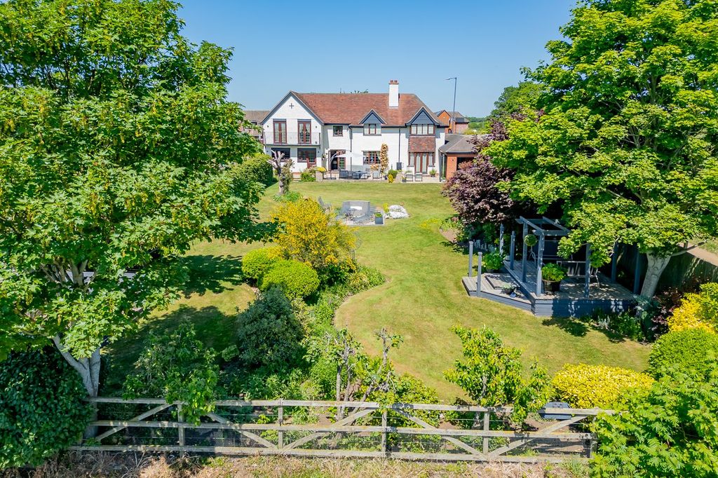 Property photo 1 of 33