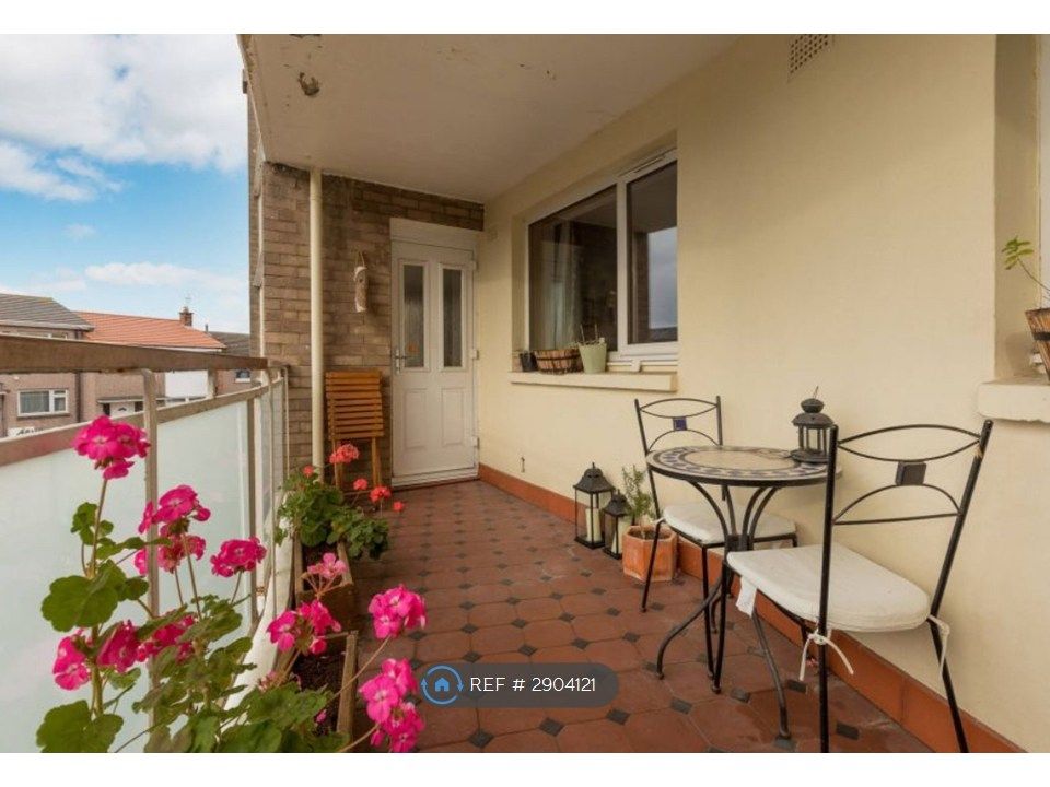 Property photo 2 of 22 Veranda