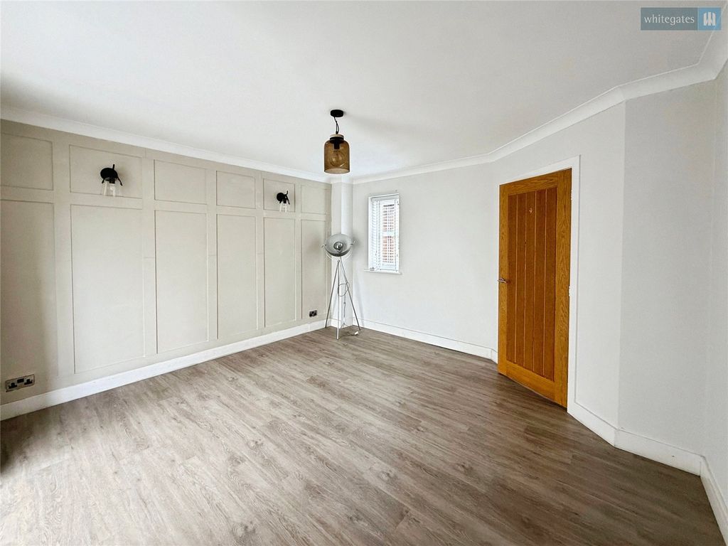 Property photo 3 of 12 Picture No. 03