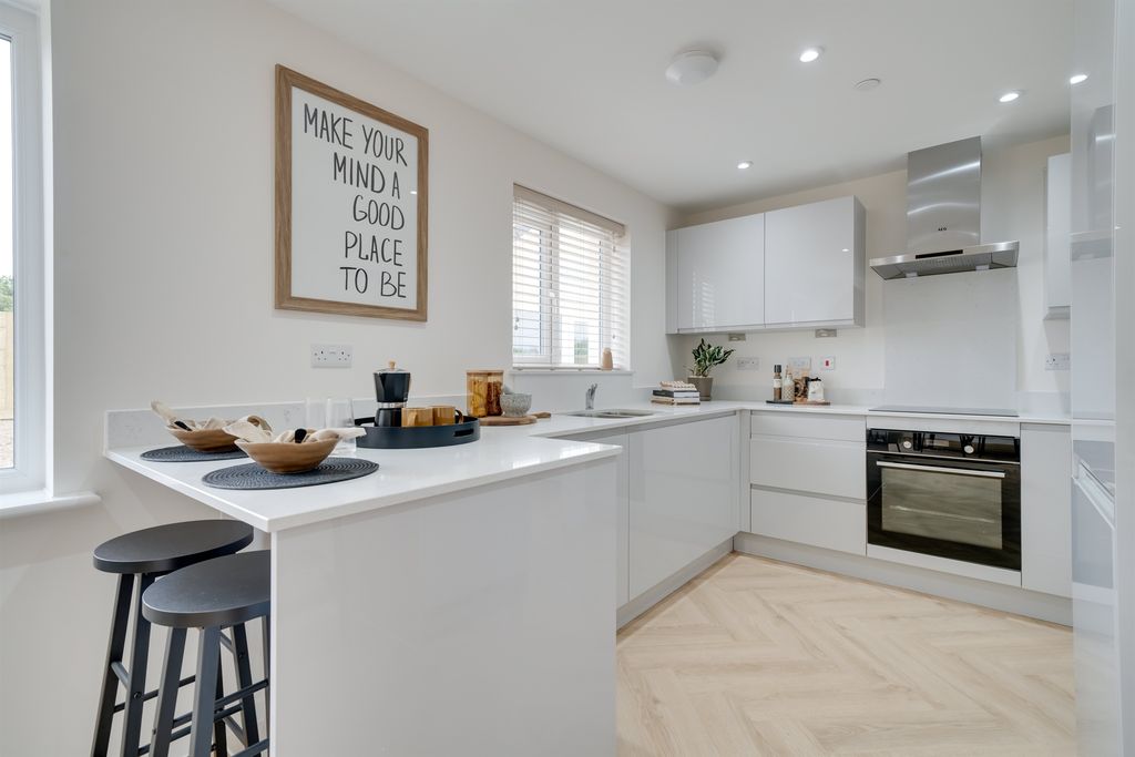 Property photo 2 of 30