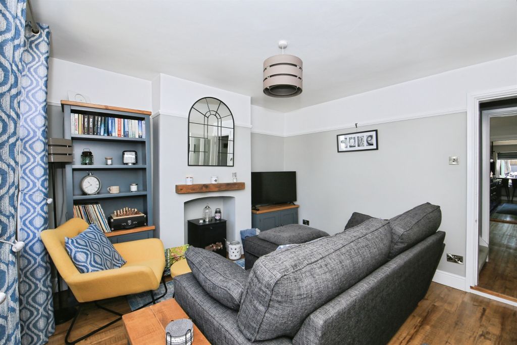 Property photo 3 of 13