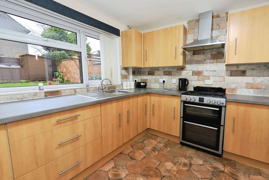 Property photo 2 of 20 Pbox-Img.Jpg