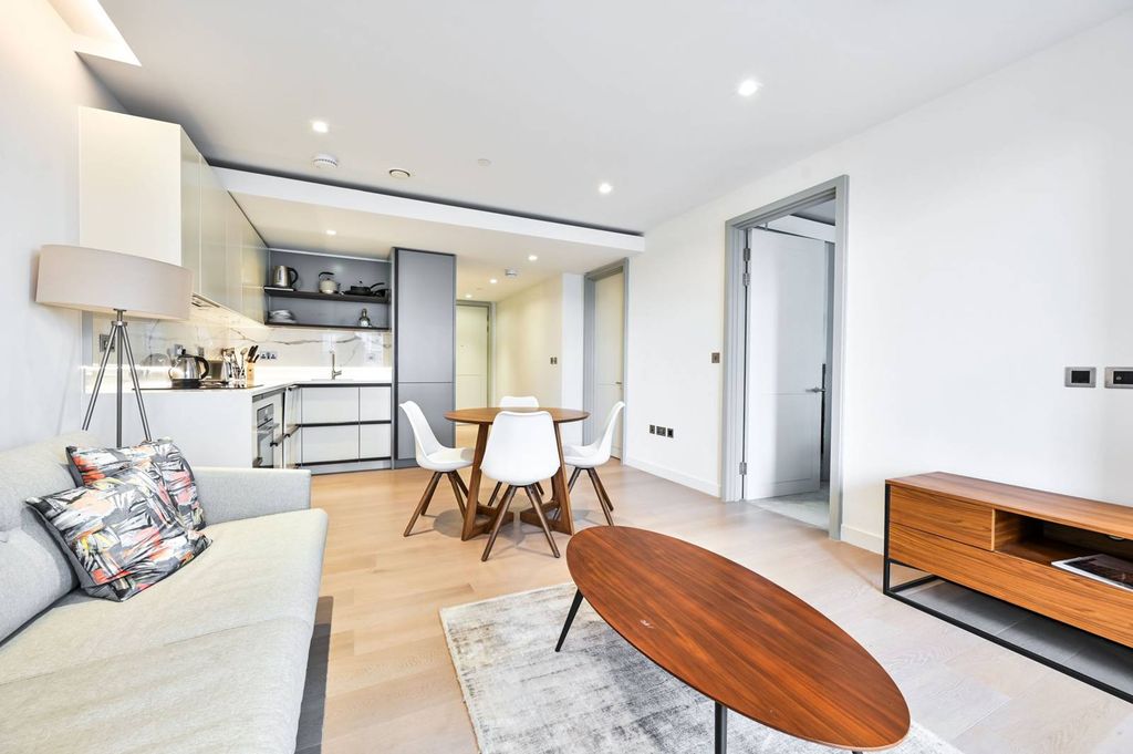 Property photo 3 of 5