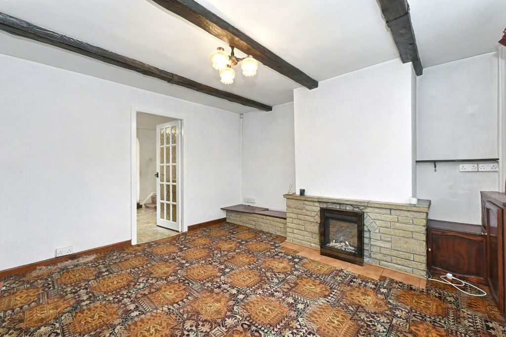 Property photo 3 of 20