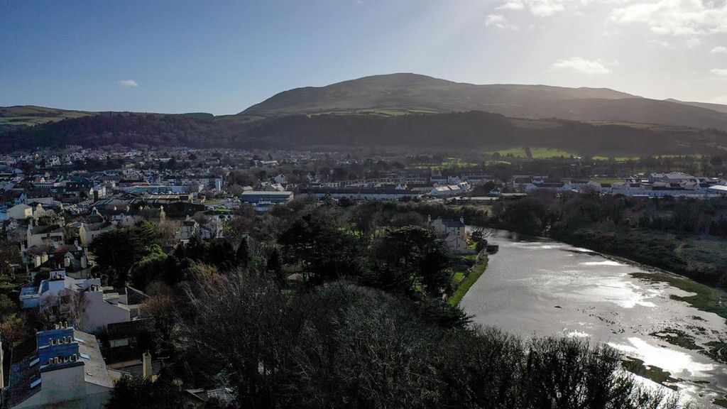 Property photo 2 of 3