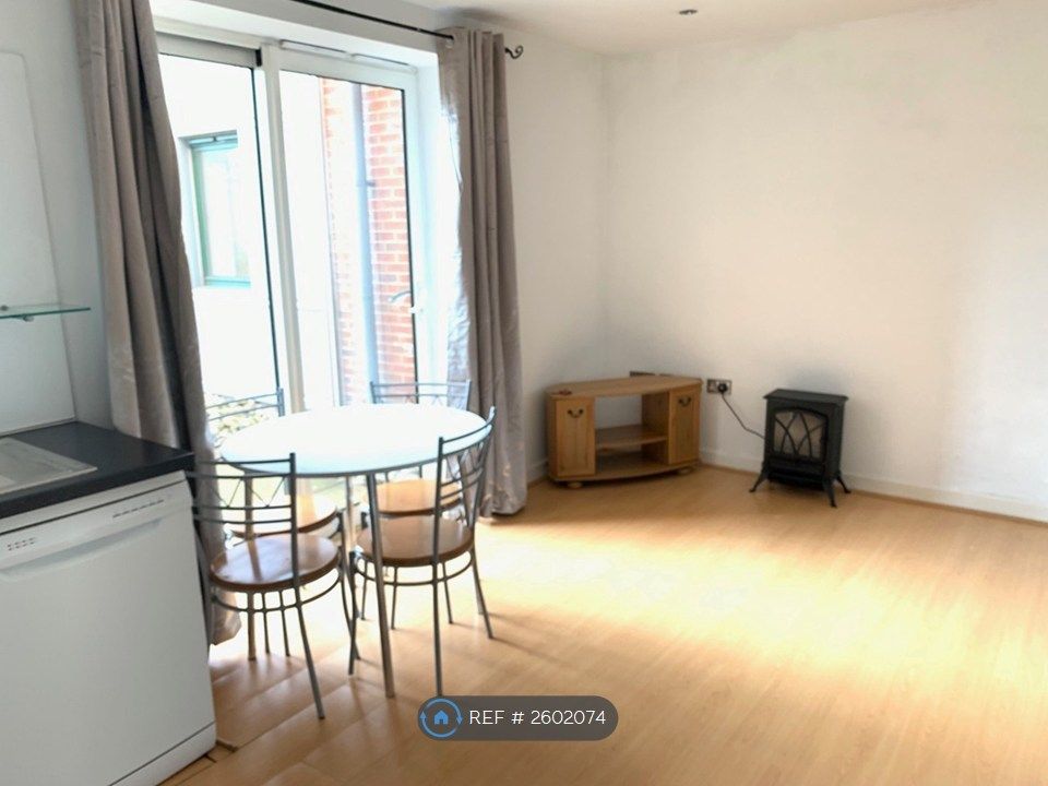 Property photo 3 of 12 Dining Area To Japanese Garden