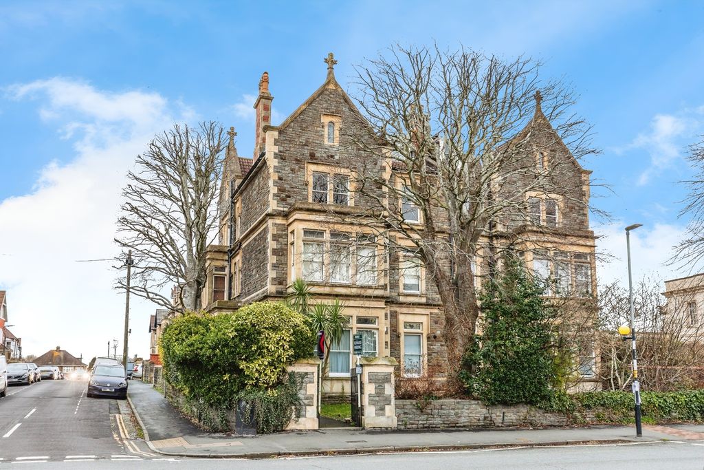 Property photo 1 of 12 Pbox-Img.Jpg