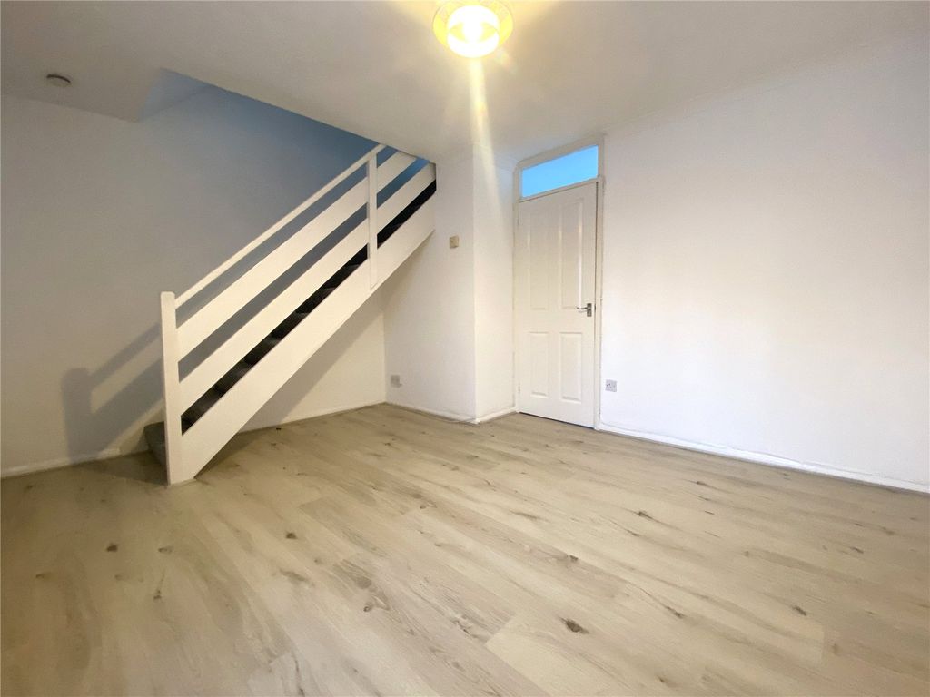 Property photo 3 of 12 Picture No. 31