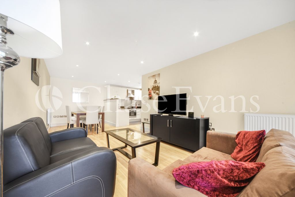 Property photo 2 of 21 Living Area