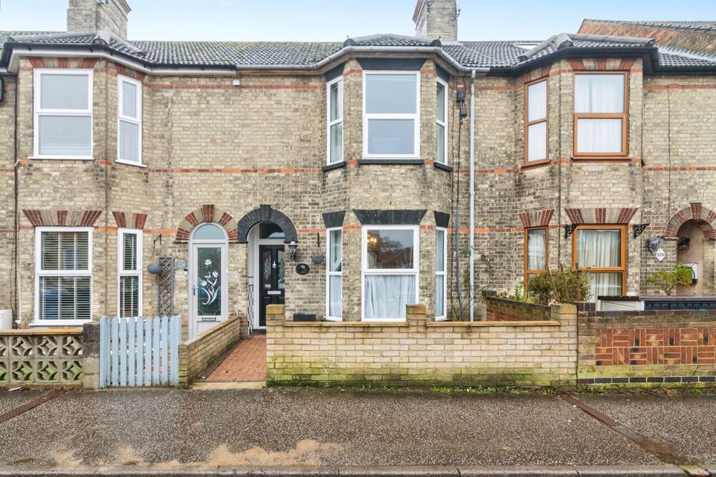 Property photo 1 of 20 Front