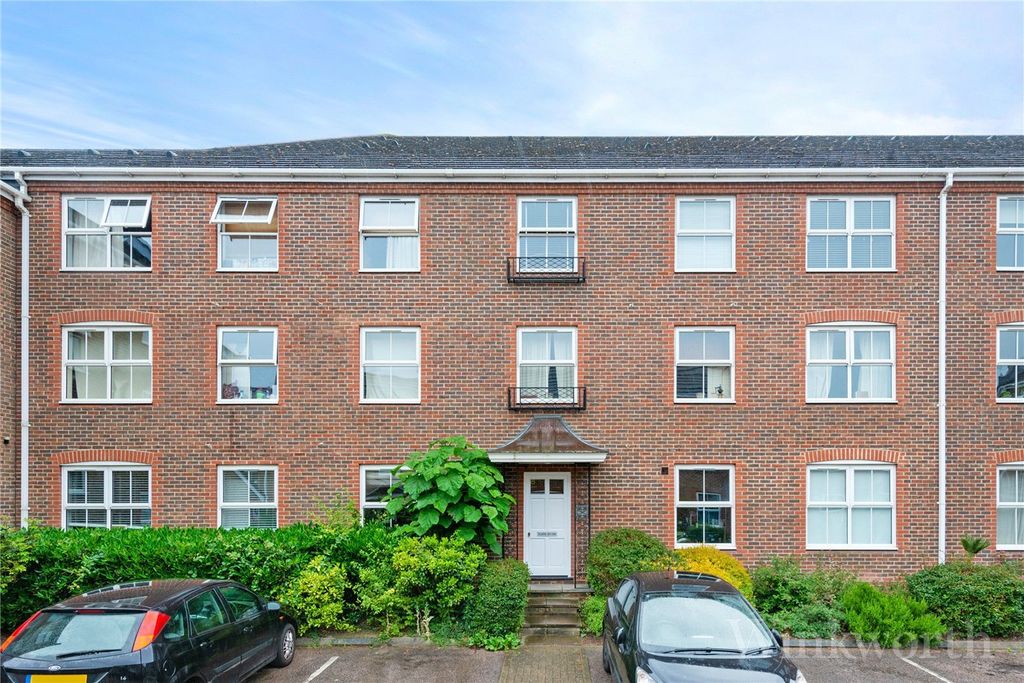 Property photo 1 of 10 Picture No. 15