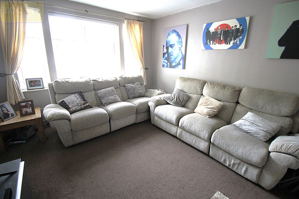 Property photo 2 of 16 Img_3130.Jpg