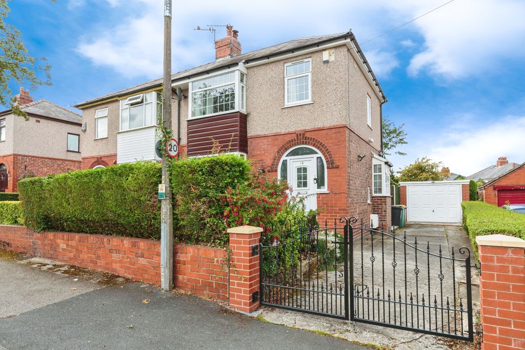 Property photo 1 of 14