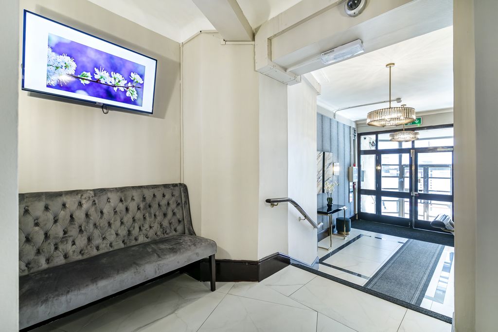 Property photo 3 of 5