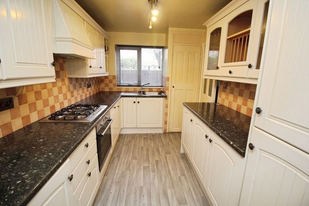 Property photo 2 of 8 Pbox-Img.Jpg