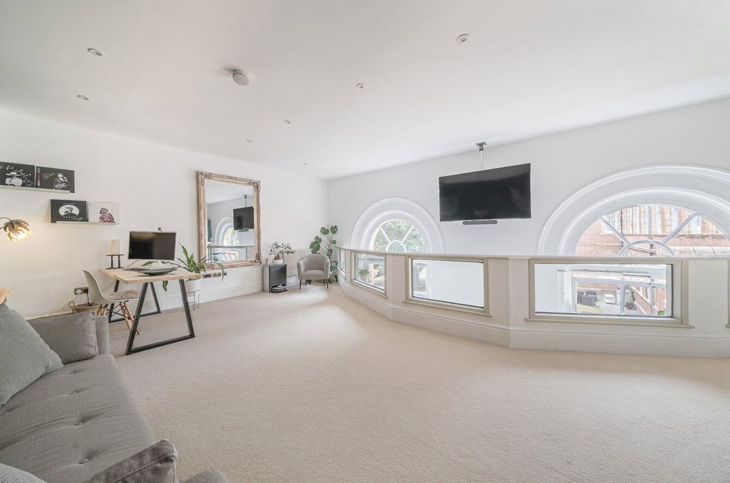 Property photo 2 of 12 Mezzanine