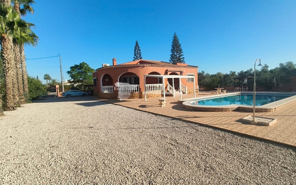 Property photo 1 of 34 Beautiful 5 Bedroom 3 Bathroom Villa With Guest House & Private Swimming Pool Near Catral