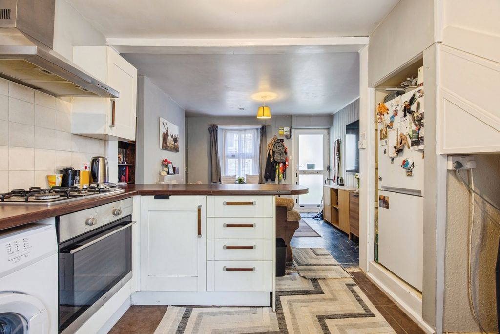 Property photo 2 of 16 Pbox-Img.Jpg