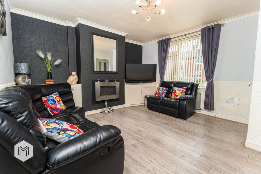 Property photo 2 of 14 Picture No. 13