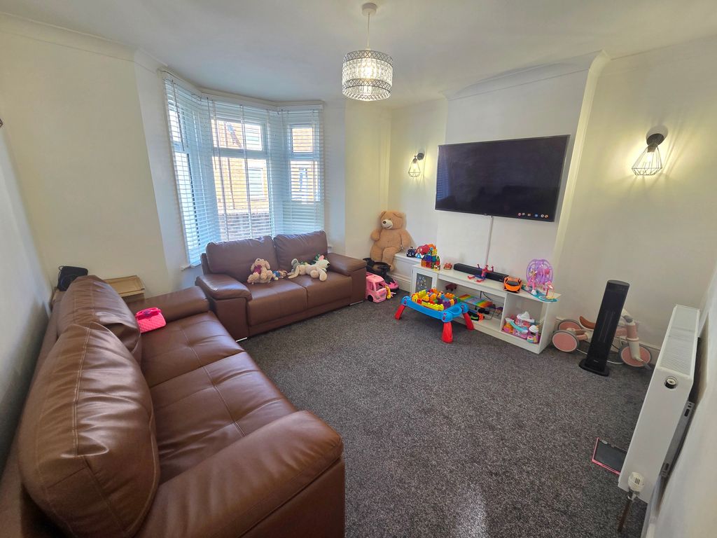 Property photo 3 of 15 Image