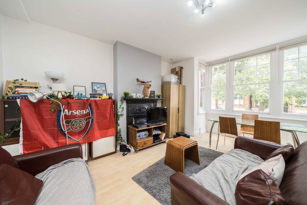Property photo 2 of 4