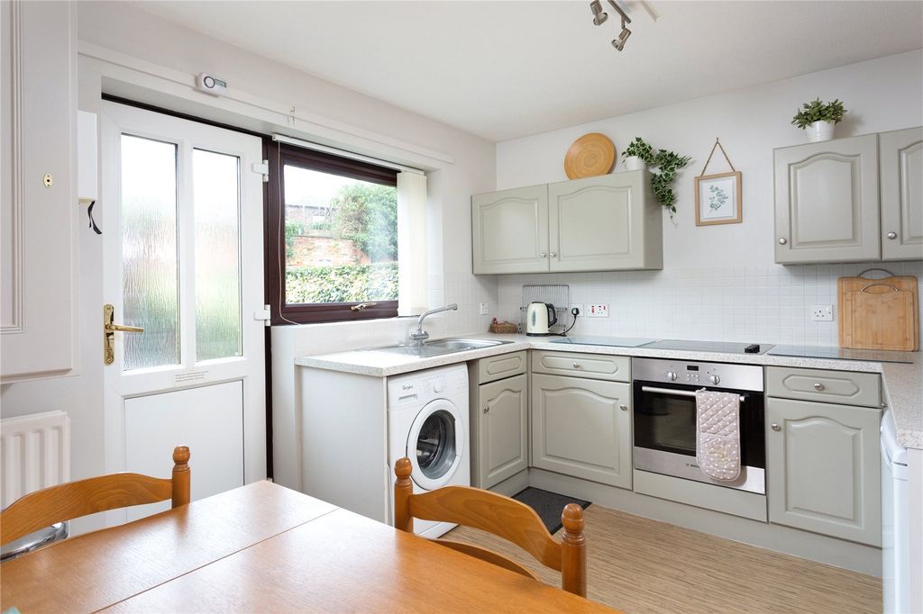 Property photo 2 of 14 Photos