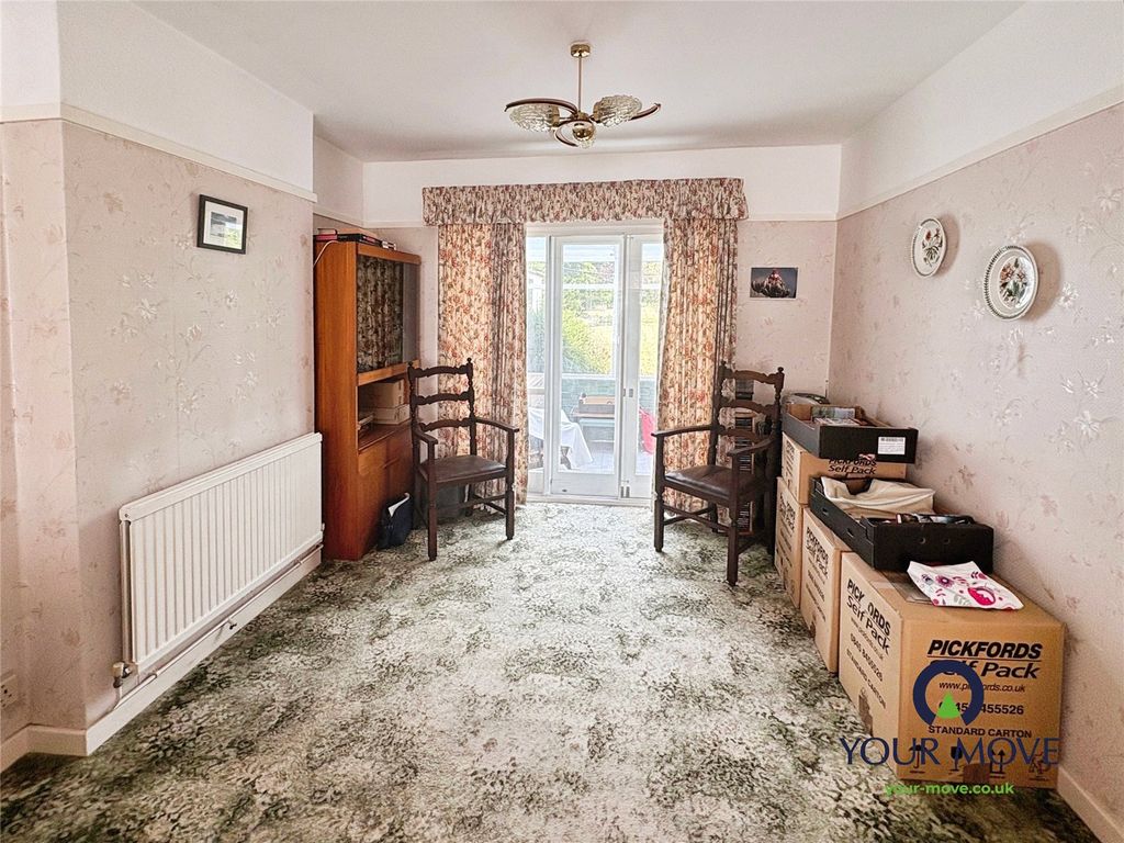 Property photo 3 of 11 Picture No. 18