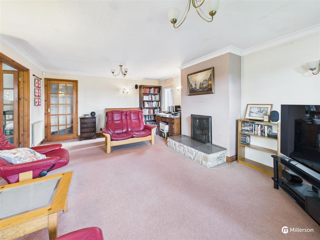 Property photo 3 of 25 Cam05426G0-Pr0048-Still003.Jpg