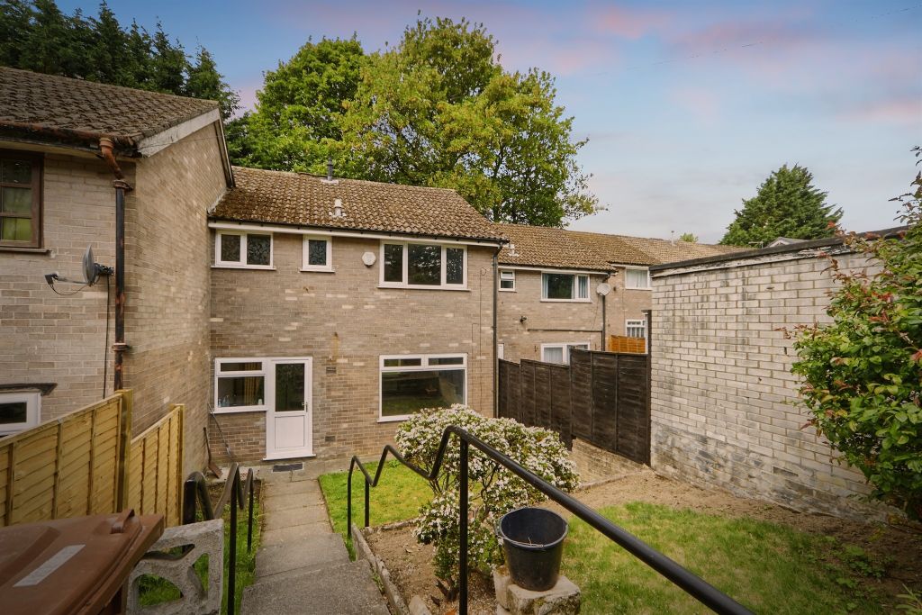 Property photo 1 of 17 Outside