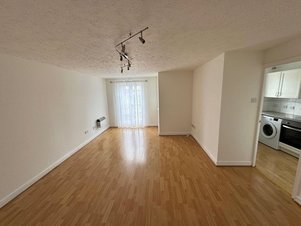 Property photo 2 of 6 Picture No. 01