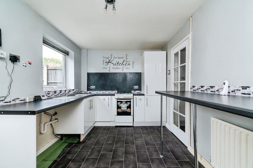 Property photo 3 of 13 Pbox-Img.Jpg